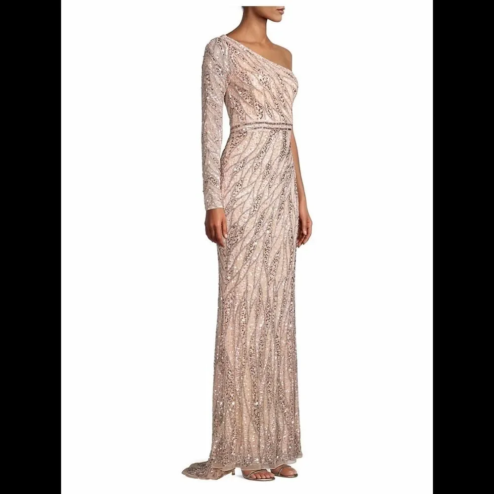 Mac Duggal
One-Shoulder Sequin Gown - Picture 3 of 9